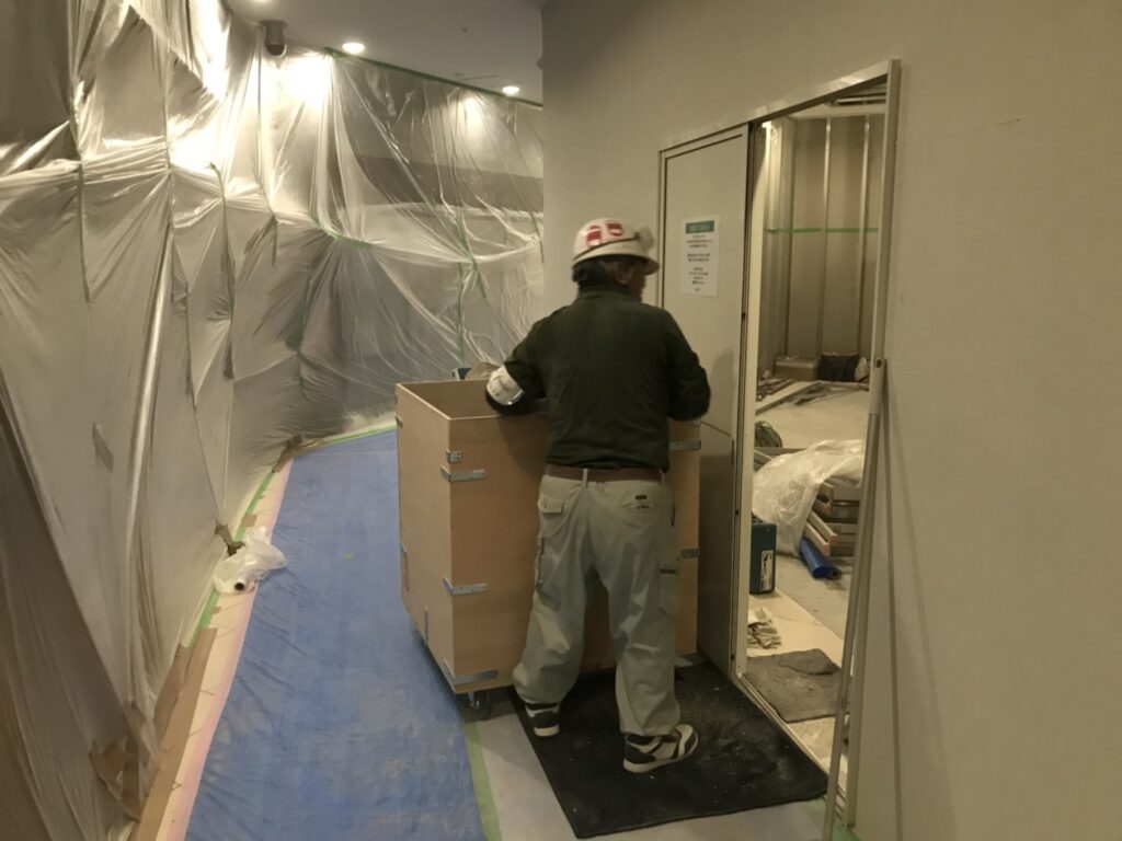 某商業施設店舗現状復旧工事